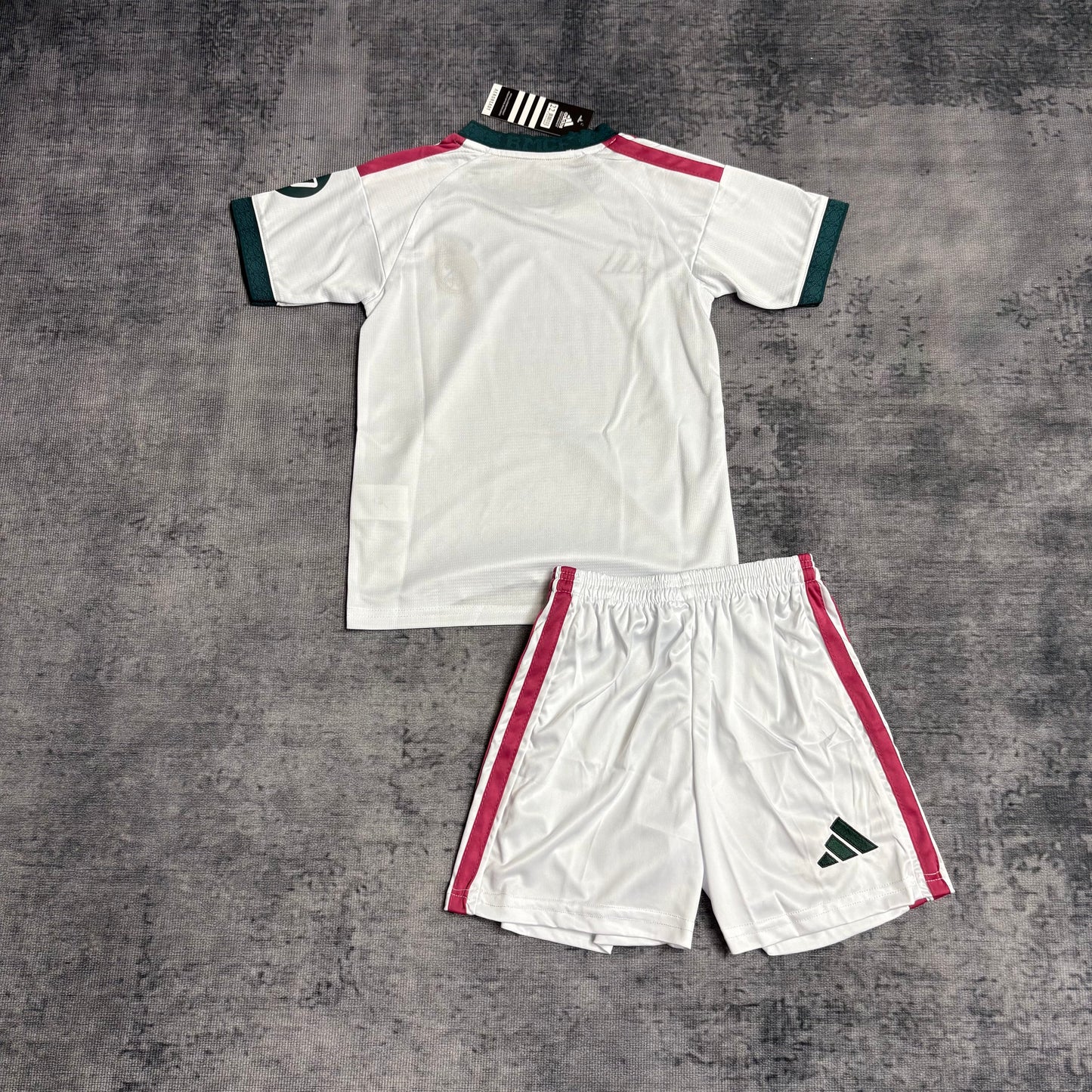 Conjunto Infantil Real Madrid 2026/27